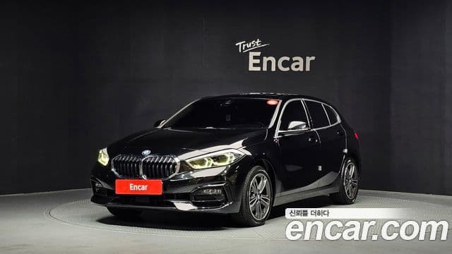 BMW 1 Series (F40) 2021