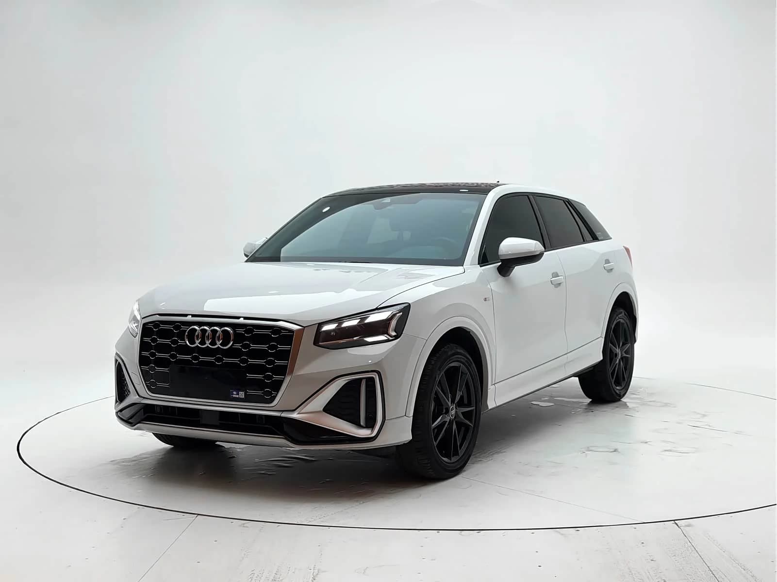 Audi Q2L 2022 г.
