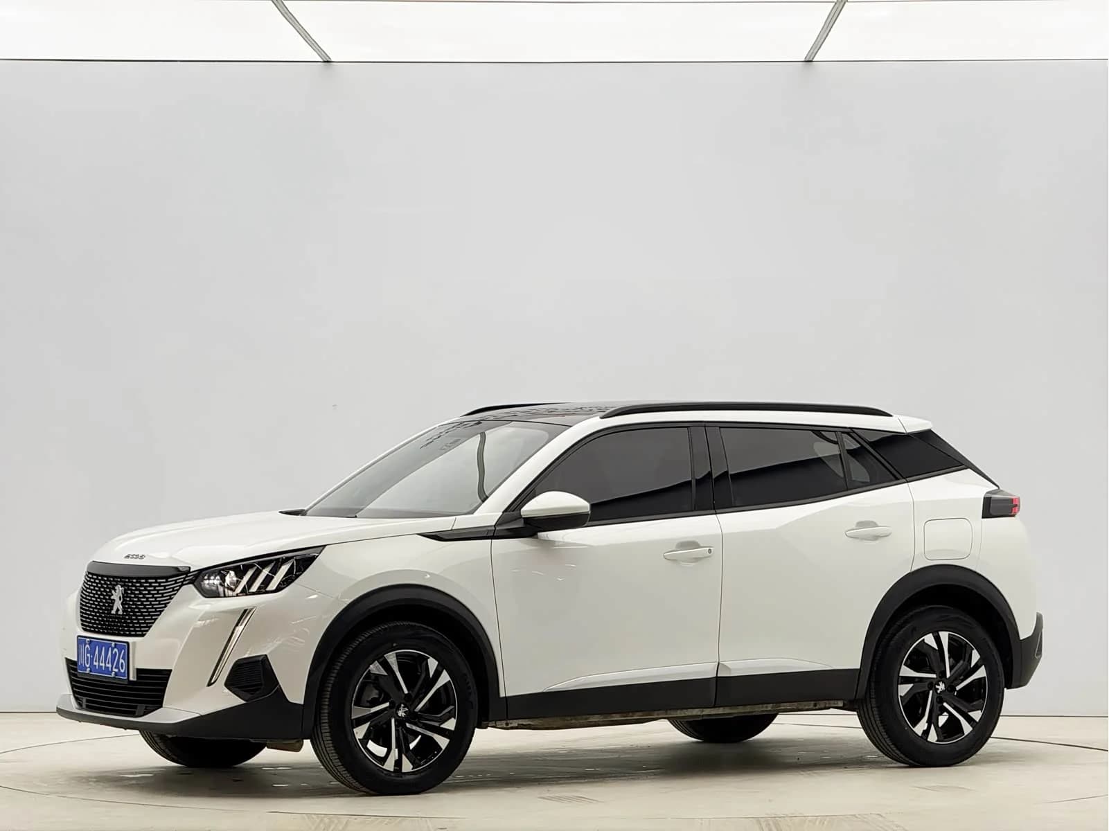 Peugeot 2008 2022 г.