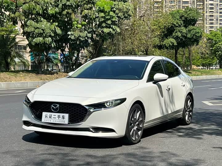 Mazda 3 Axela 2023