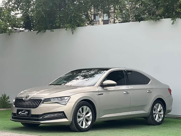 Skoda Superb 2022