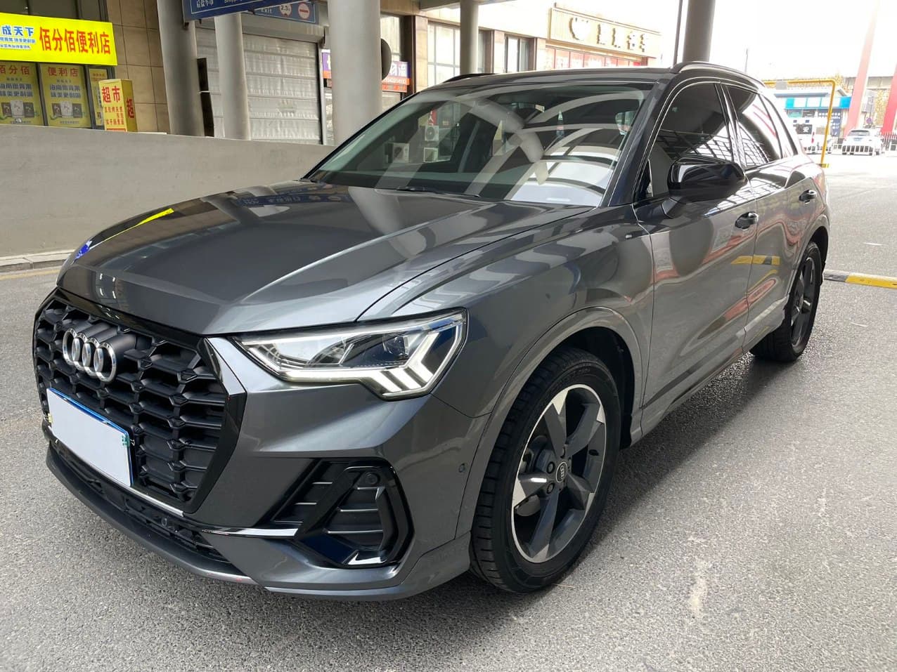 Audi Q3  2021
