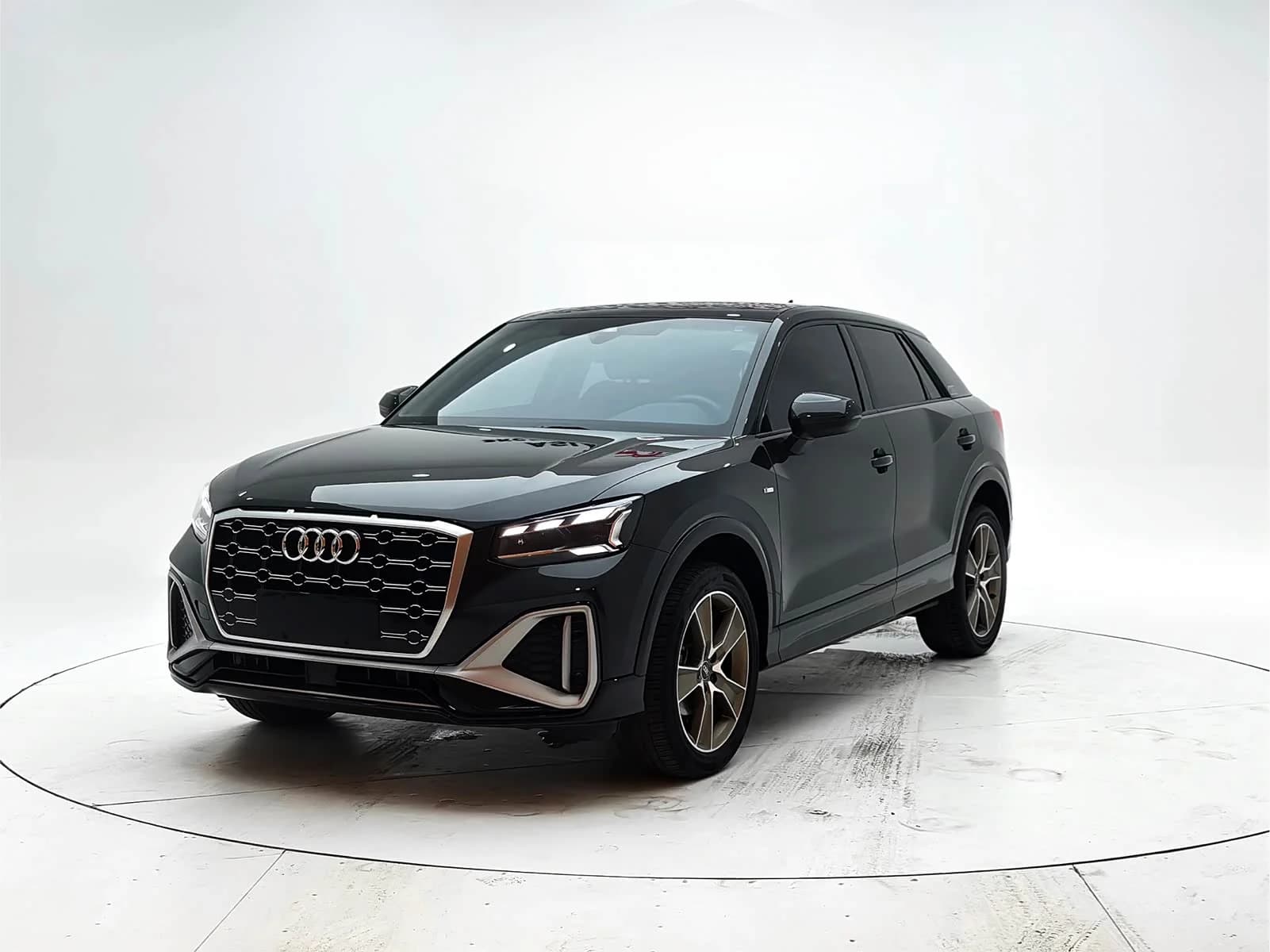 Audi Q2L 2022 г.