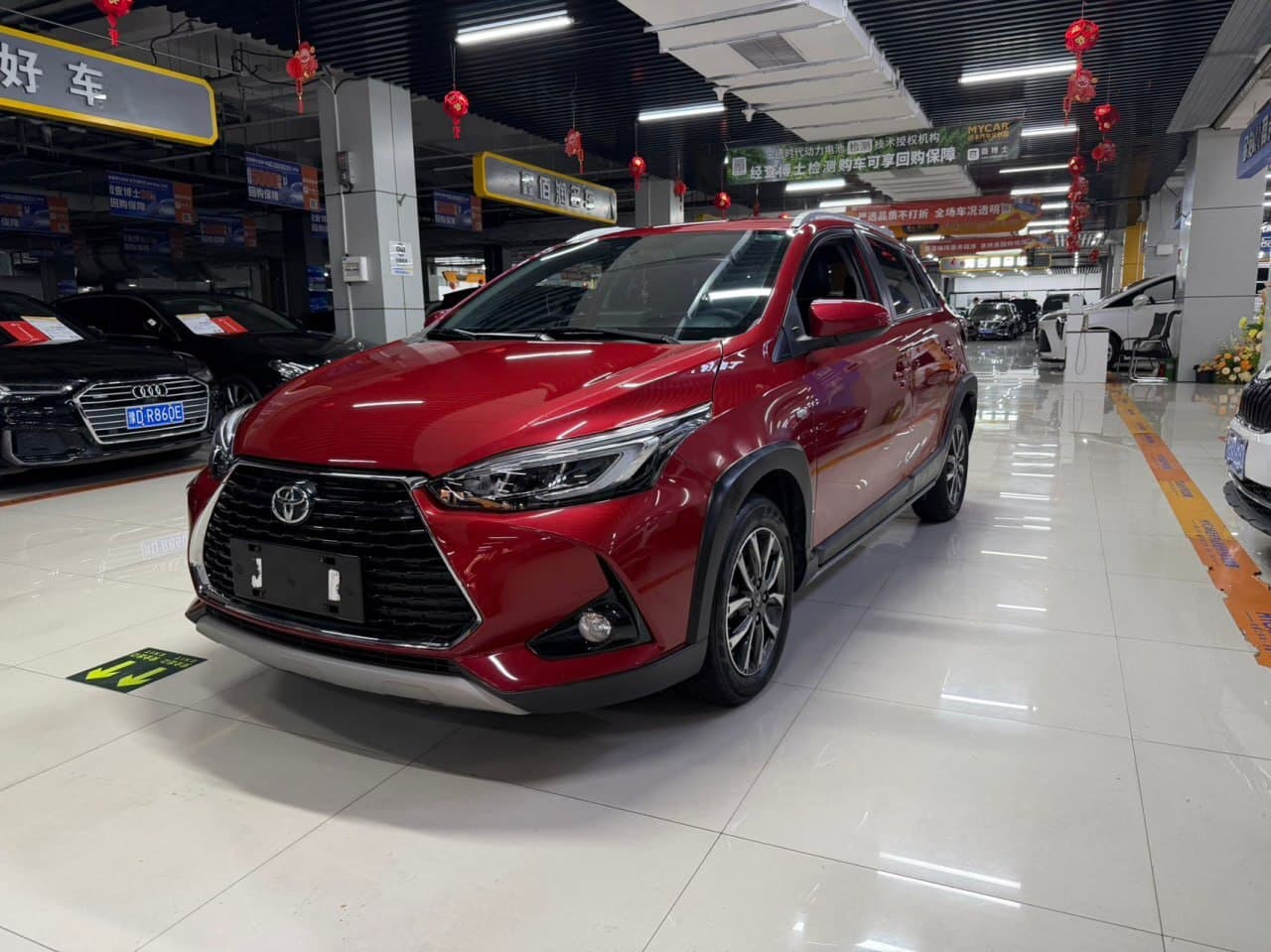 Toyota Yaris 2021 г.
