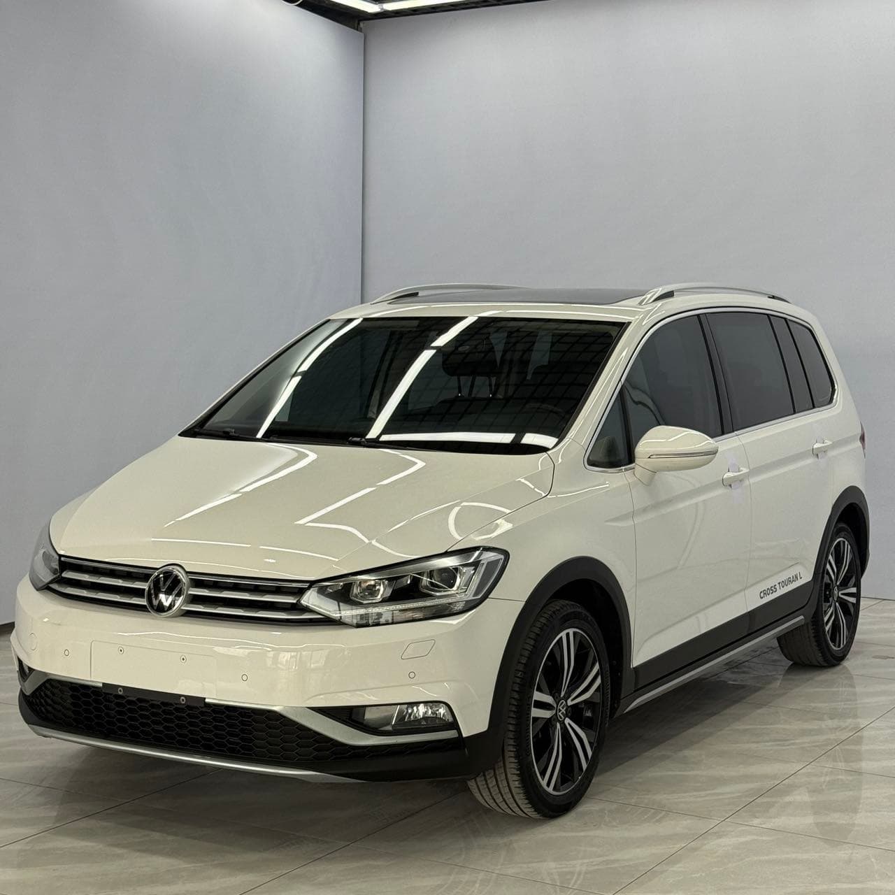 Volkswagen Touran L 2020