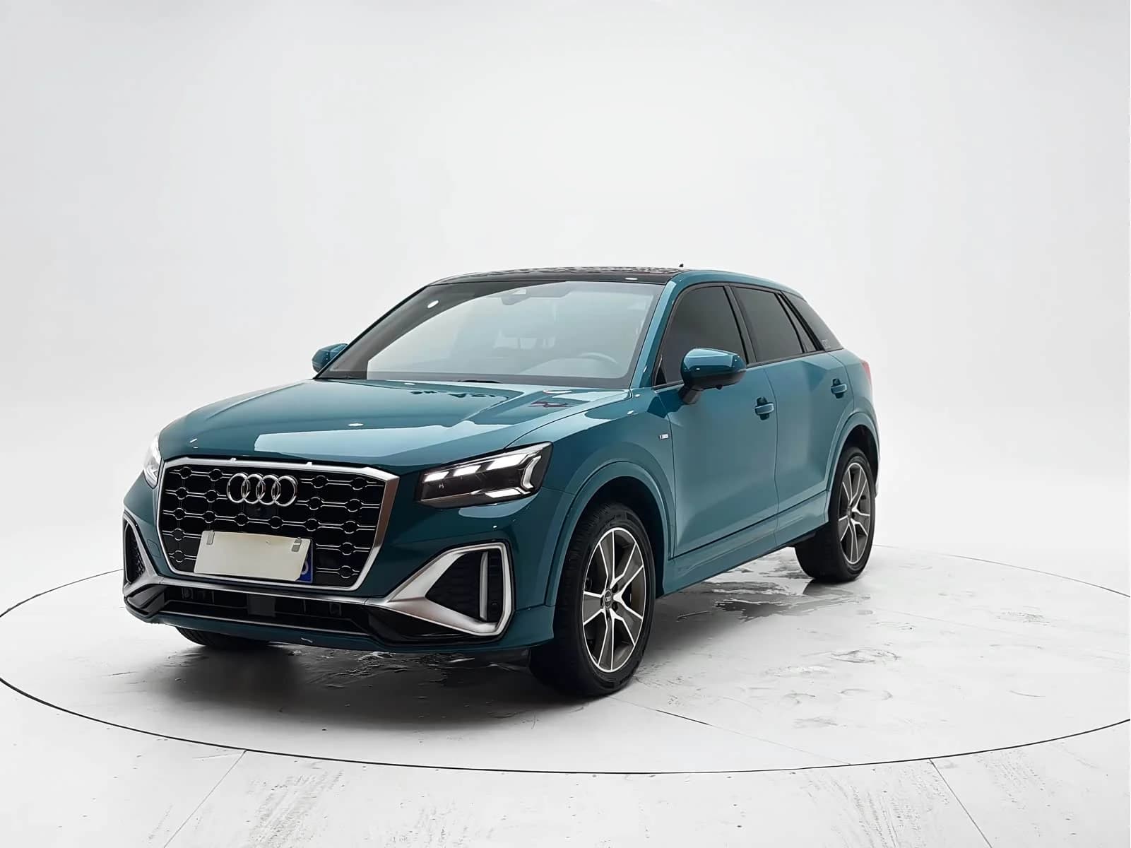 Audi Q2L 2022 г.