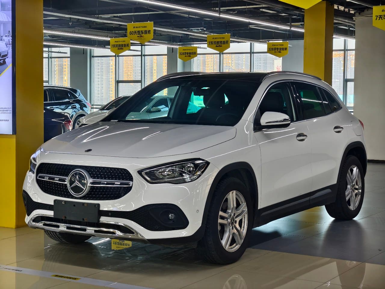 Mercedes-Benz GLA180 2021