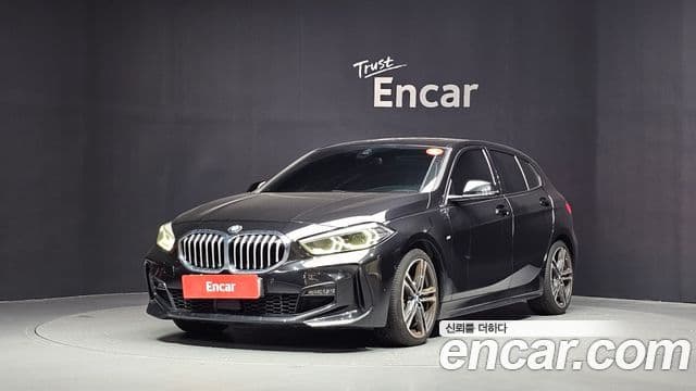 BMW 1 Series (F40) 2021