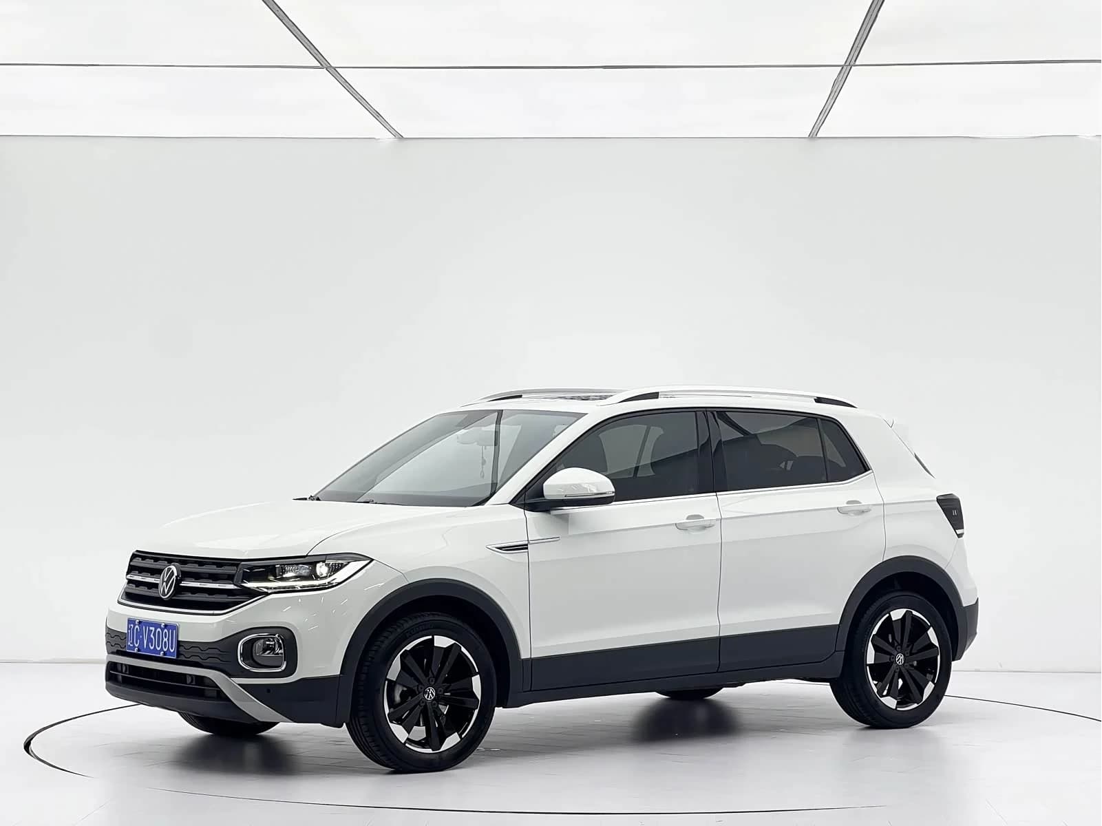 Volkswagen Tacqua 2021 г.